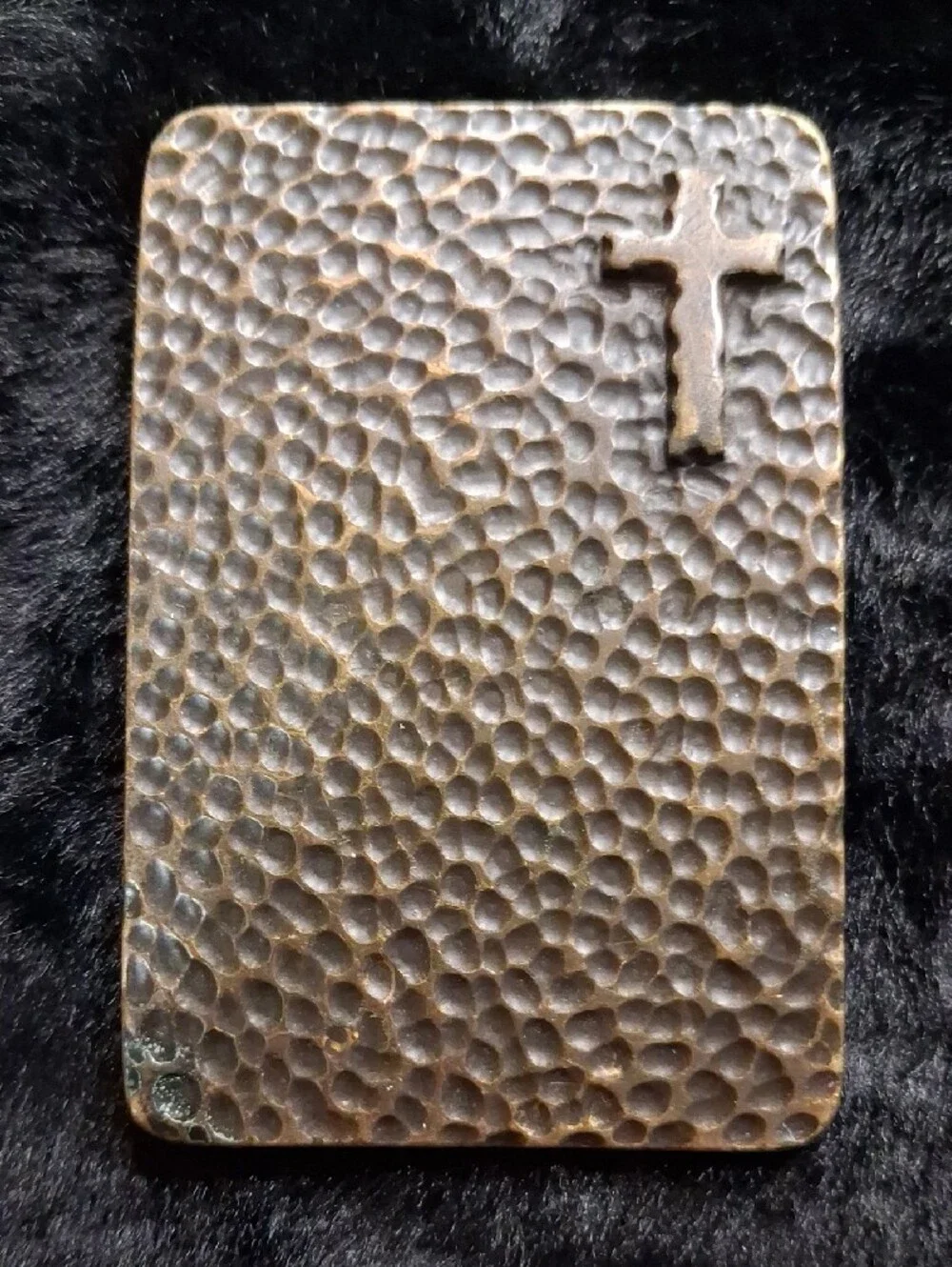 Hammered Metal Belt Buckle with Cross Accent - Gold Tone